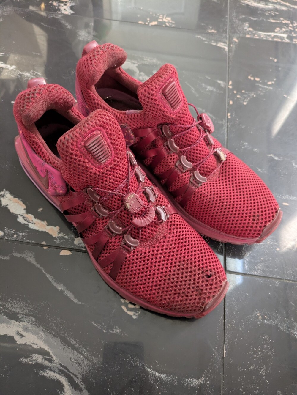 Nike Shox Gravity Sneakers